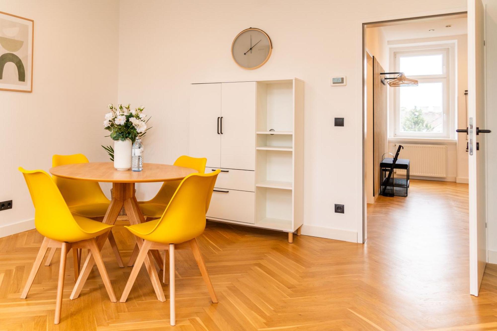 Myflat - Bright Apartment Near Central Station Вена Экстерьер фото